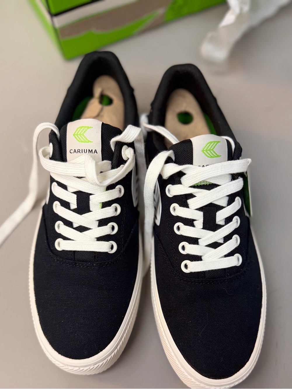 Cariuma ladies 10 Black Canvas Sneaker with Off-White Logo
